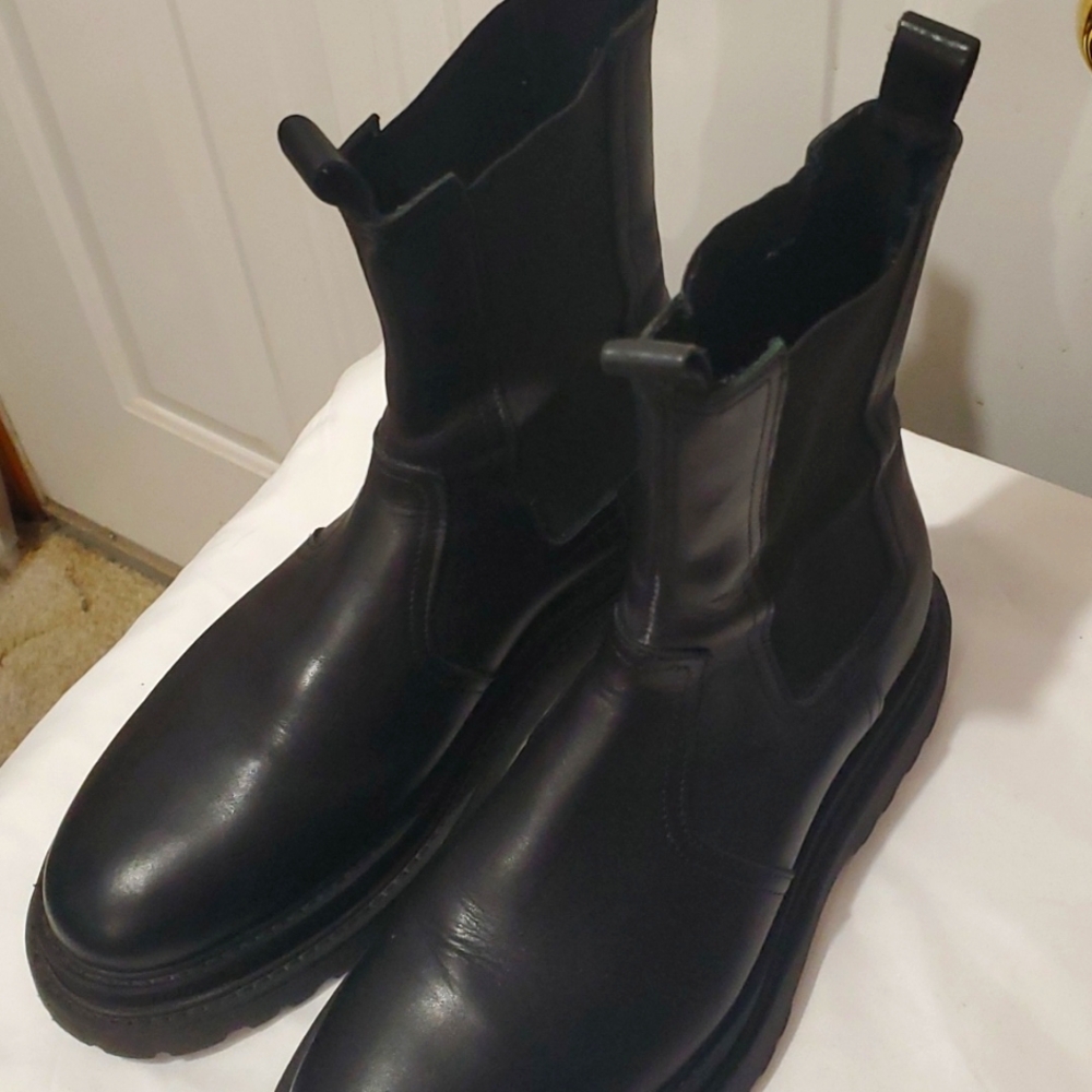 ASOS Chunky Lug Boot US10